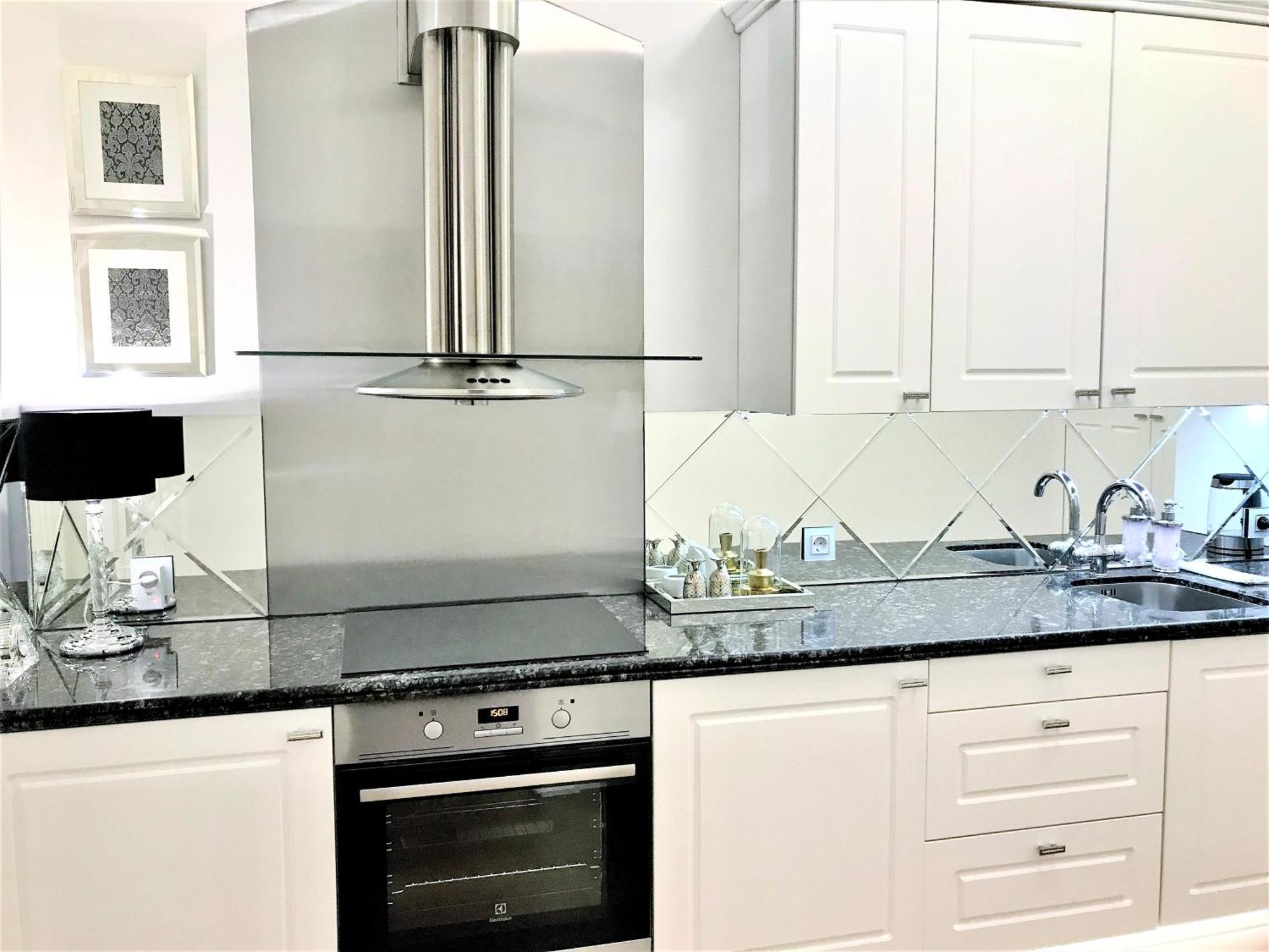 وارسو Mondrian Luxury Suites & Apartments Market Square IV الغرفة الصورة